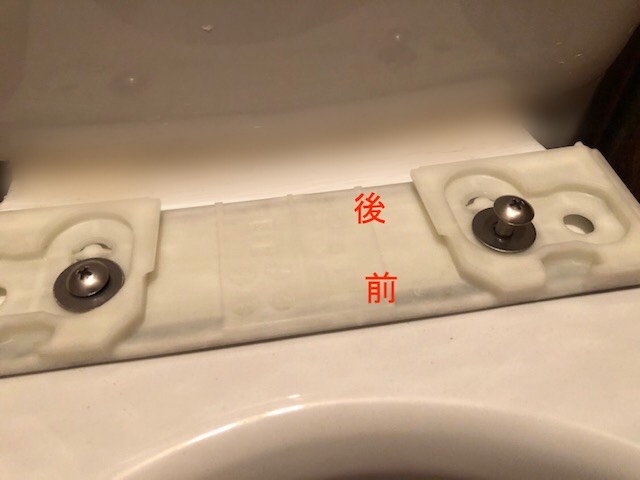 蓋がない　トイレ
