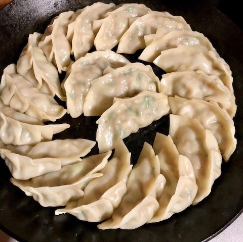 タークフライパン　餃子