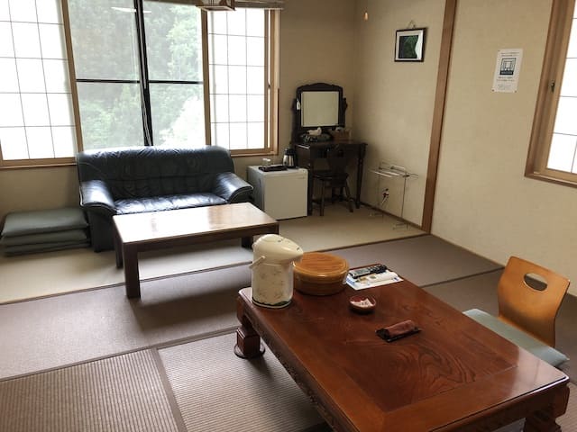  湯川温泉