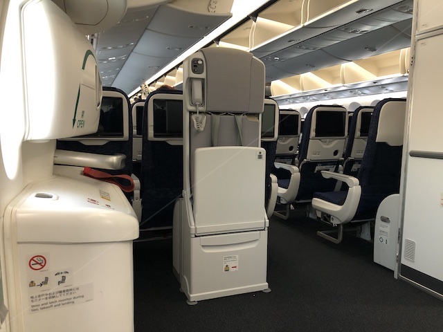 ボーイング787 非常口席